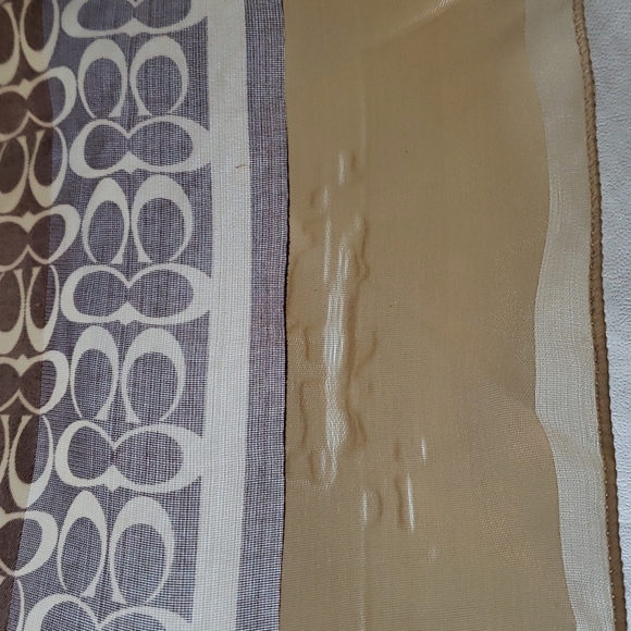 Coach - Picture 7 of 8